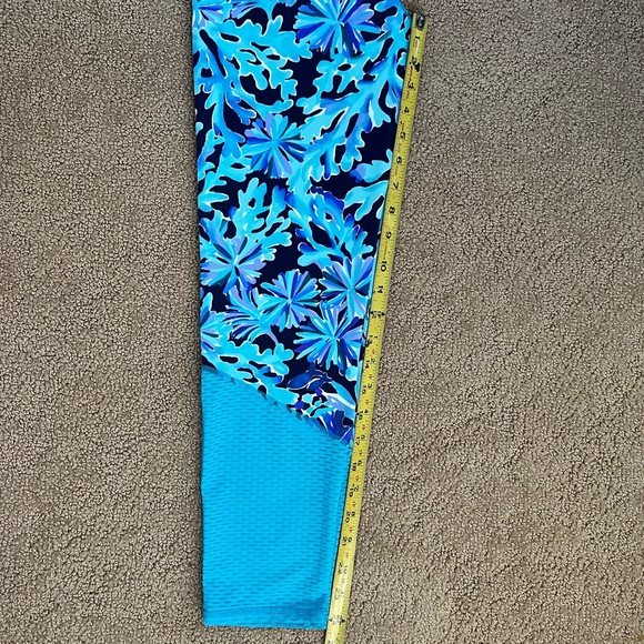 LILLY PULITZER LEGGINGS, SMALL - Picture 3 of 3